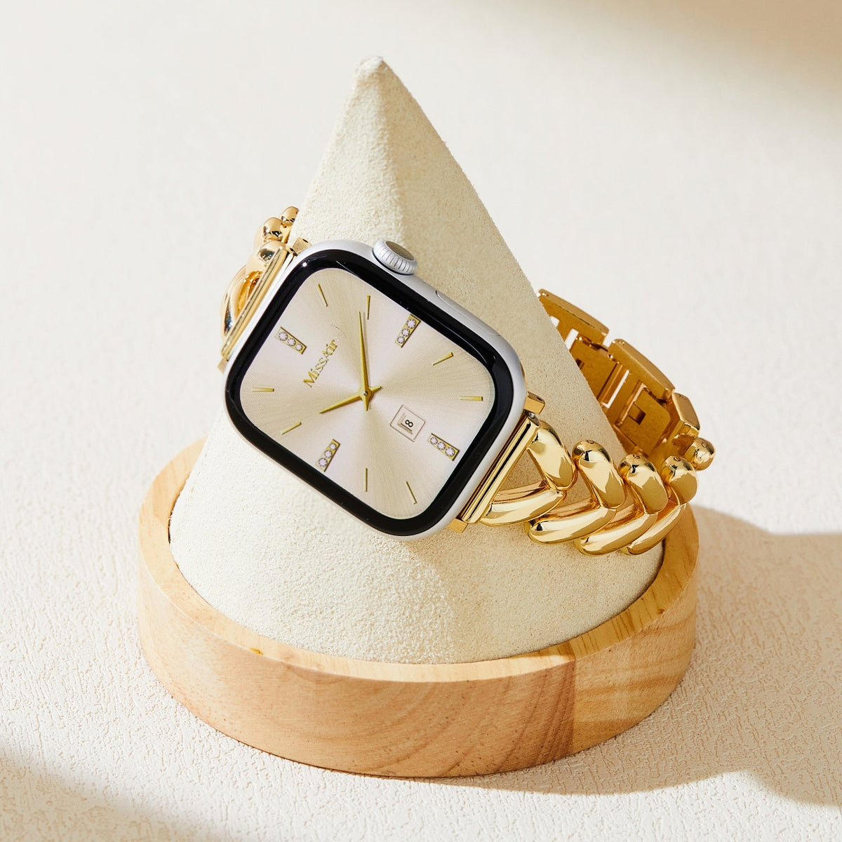 V-Line Apple Watch Bracelet - 18k Gold Plated