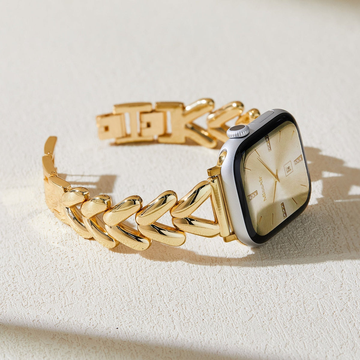 V-Line Apple Watch Bracelet - 18k Gold Plated
